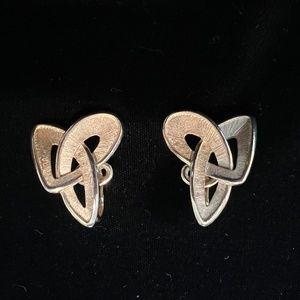 Vintage Trifari clip earrings